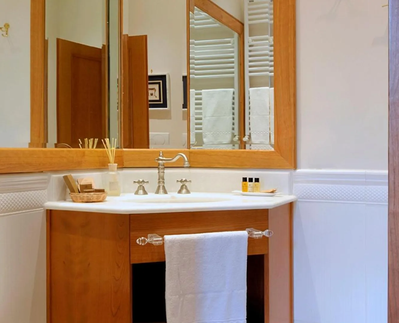 Dea Suite Roma 2*,  Italia