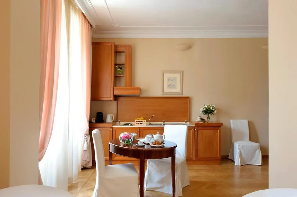 Dea Suite Roma 2*,